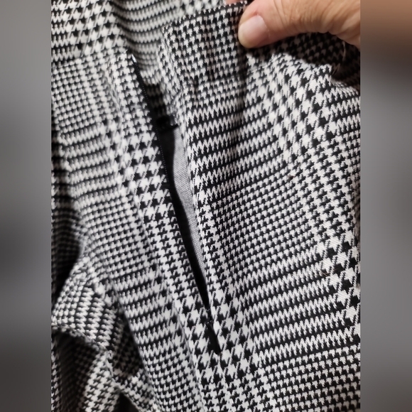 David Lerner Slim Track Jogger with Trim Small Houndstooth Red Stripe Evereve - Picture 9 of 12